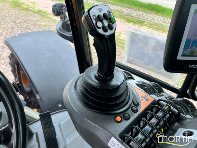 JCB Fastrac 4220(13)