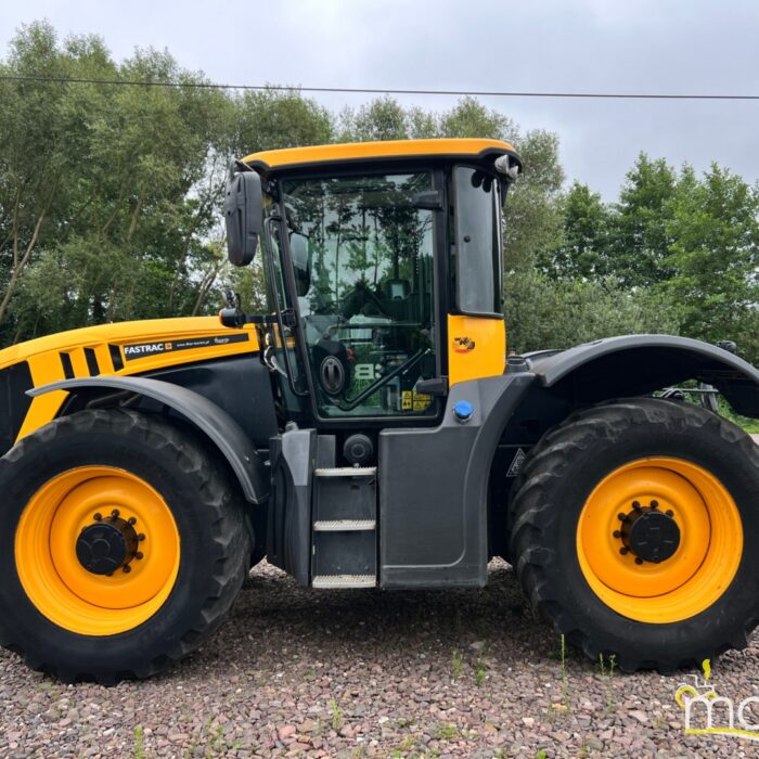 JCB Fastrac 4220(2)