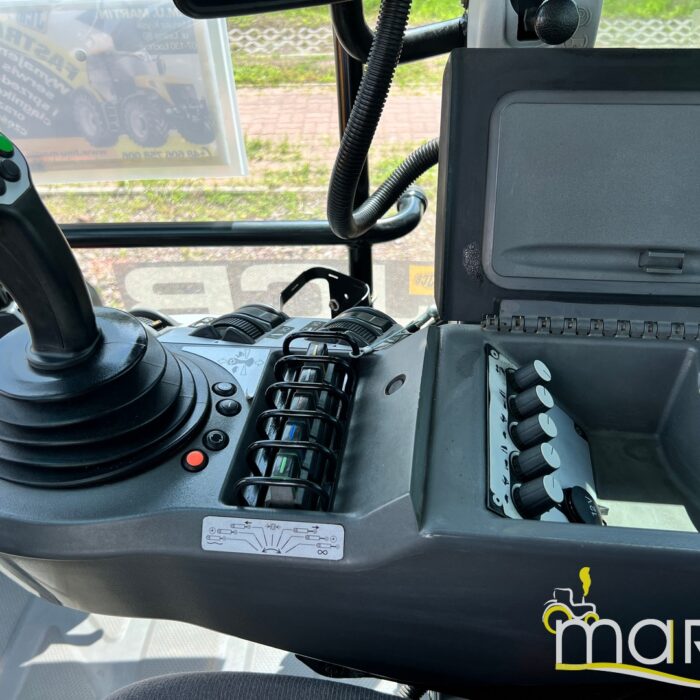 JCB fastrac 4190(16)
