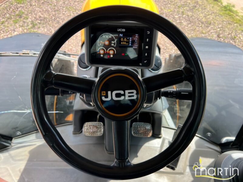 JCB Fastrac 4220 (10)