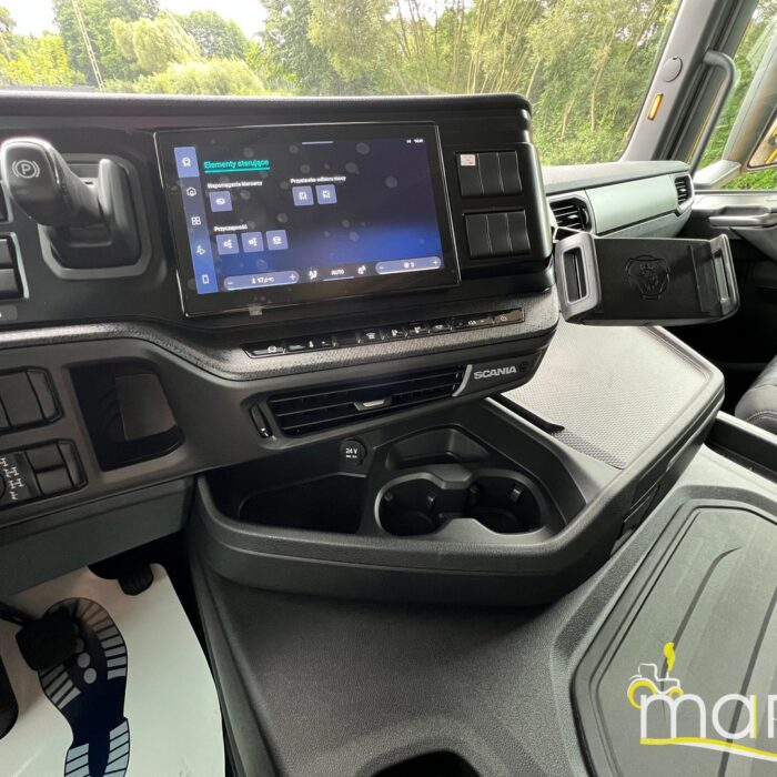 Scania 460GXT(24)